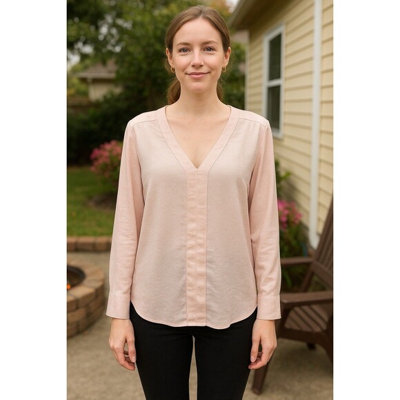 Express Tops - Express Crushed Satin Pink And Gold V-Neck Portofino Size M